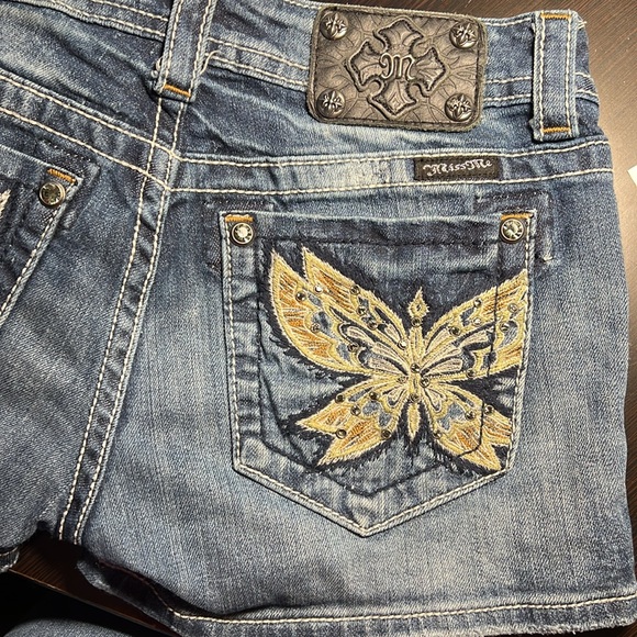Miss Me Jean Shorts 28 - Picture 2 of 4